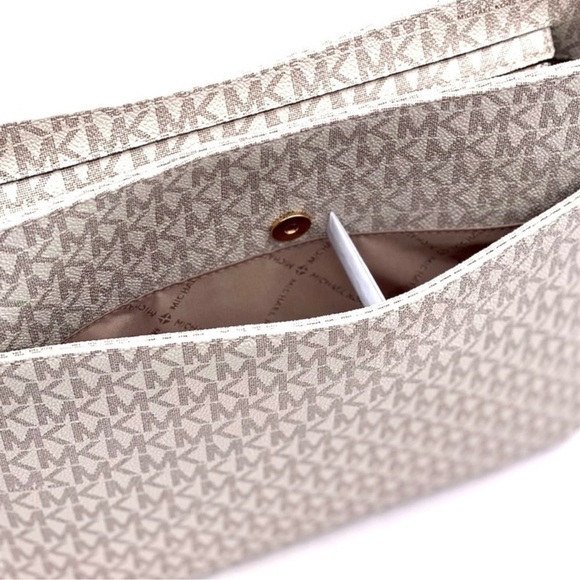 Michael Kors Large Messenger Crossbody Bag Powder Blush Multi - Picture 4 of 13